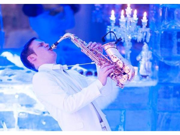 Bild 16 von SOULSAX - Der Saxophonist für Ihr Event Benny Horatschek