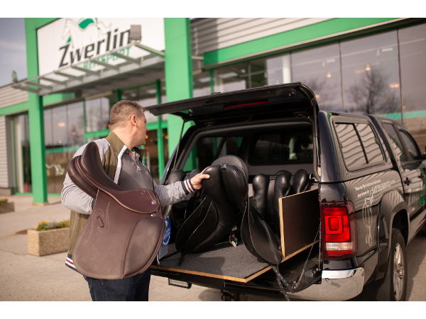 Bild 28 von Zwerlin Reitsport Handels-GmbH