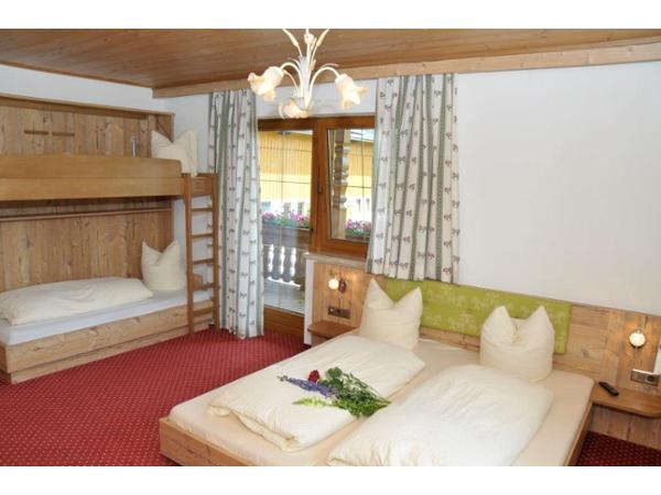 Bild 2 von Eiscafe Ferienpension Haflingerhof