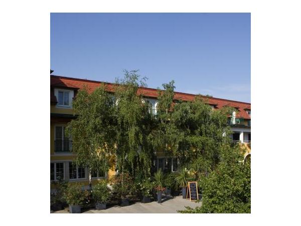 Bild 1 von Birkenhof - Landhotel-Restaurant-Seminarhotel