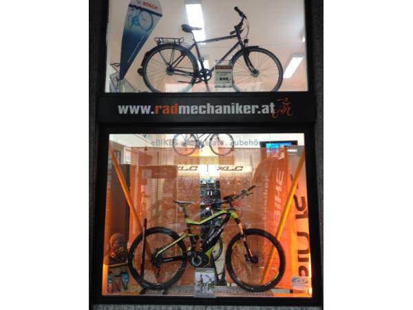Bild 4 von Radmechaniker