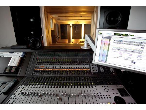 Bild 5 von Martin Bröll - greenbee records