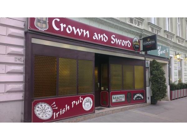 Bild 1 von Crown and Sword