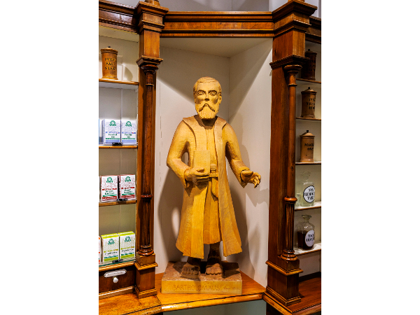 Bild 8 von Bartholomäus-Apotheke Mag.pharm. Johannes Mühlbacher KG
