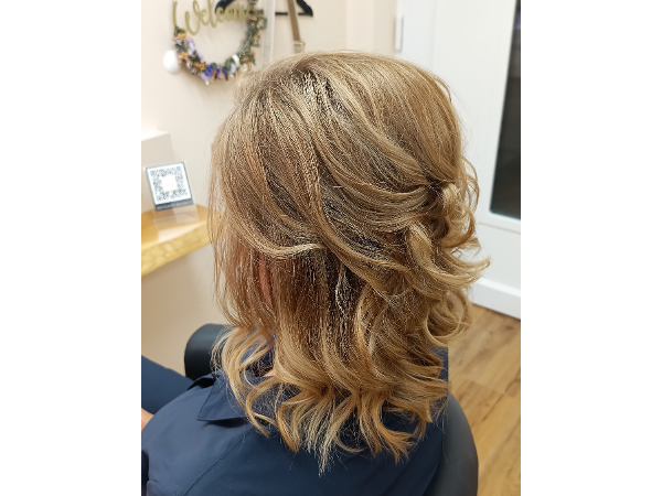 Bild 24 von Sabine Grübler - Sabine`s Salon 92