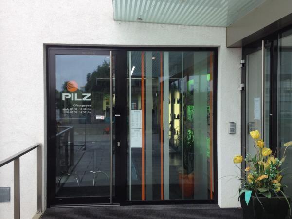 Bild 2 von PILZKÖPFE - Hairstyling
