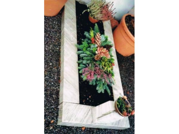 Bild 5 von Bischof Alexander - Gartenpflege & Grabpflege
