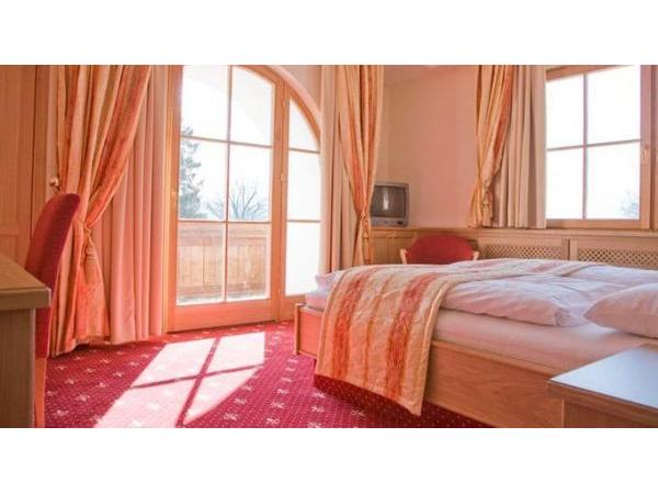 Bild 12 von Garten Hotel Maria Theresia