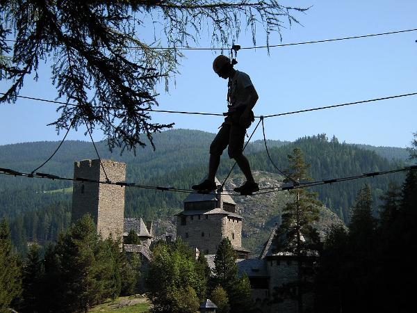 Bild 5 von Erlebnis- und Freizeitlocation Burg Finstergrün