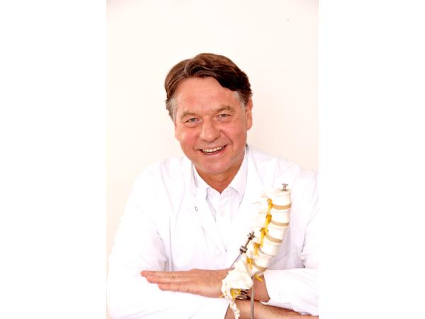 Bild 1 von Orthopädie Hernals - Univ Doz. Dr. Martin Buchelt & Dr. Nikolaus Ulreich