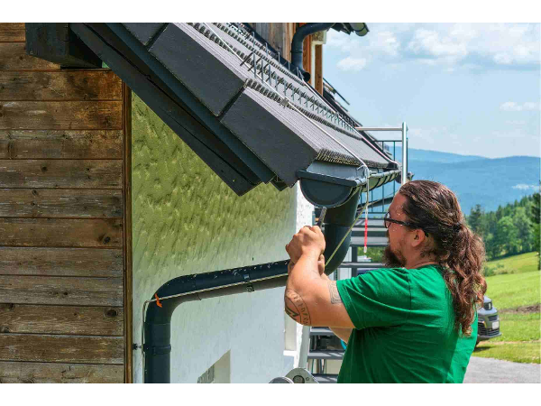 Bild 5 von HK Dachdeckerei Spenglerei GmbH