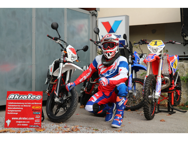 Bild 33 von Akratec Auto-Motorrad-Werkstatt-Reparatur