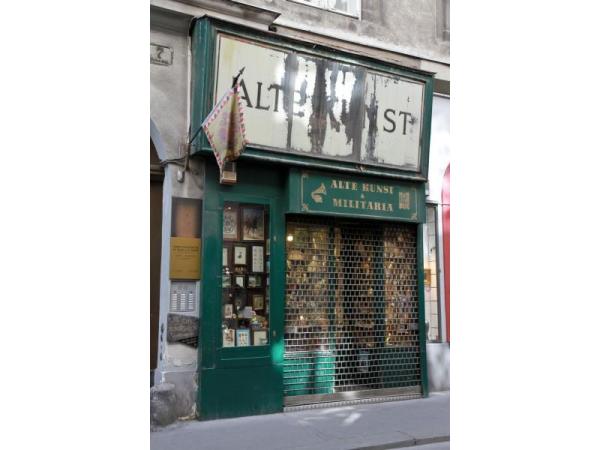 Bild 1 von Alte Kunst & Militaria