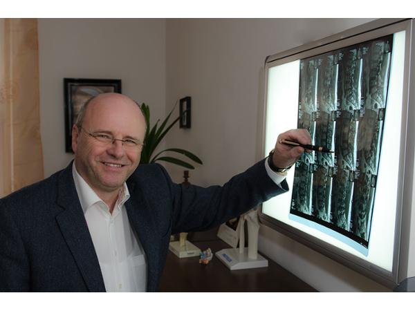 Bild 2 von OA Dr. Dmyterko Mykola