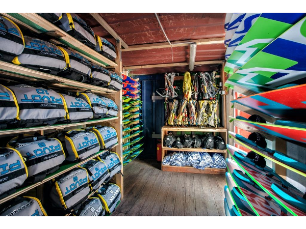 Bild 2 von Kiteshop & Surfshop Kudernatsch Bernhard KG