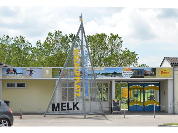 Bild 1 von Wachaubad - Eislaufplatz - der Stadtgemeinde Melk
