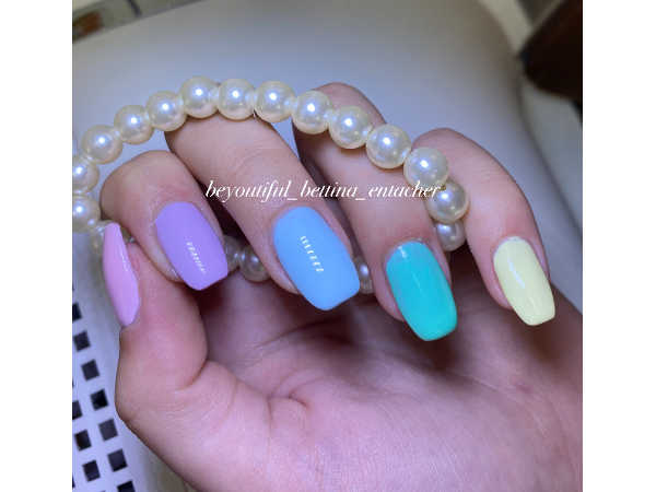 Bild 37 von BEYOUTIFUL Bettina Entacher