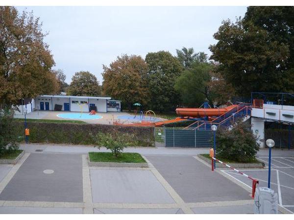 Bild 1 von Donaustädter Bad - Kombibad der Stadt Wien