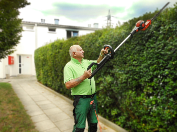 Bild 1 von House-Keeper Helmut Redl
