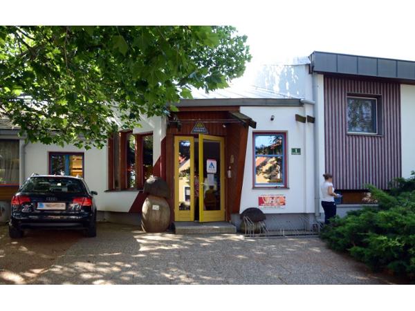 Bild 1 von Jugendherberge Neusiedl am See