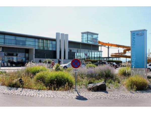 Bild 1 von Aqua Nova Schwimmbad
