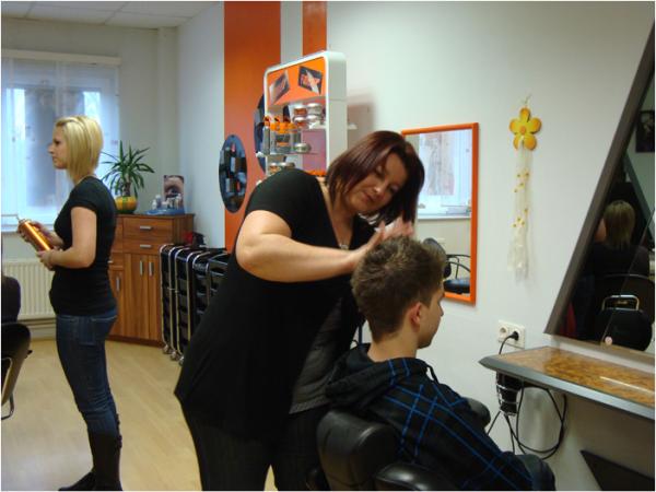 Bild 7 von Friseurteam Creativ - Andrea Wilfinger