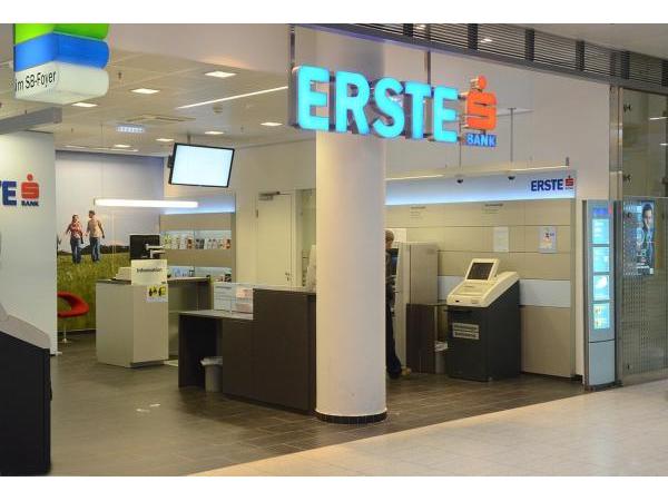 Erste Bank Filiale Westbahnhof In 1150 Wien Herold At