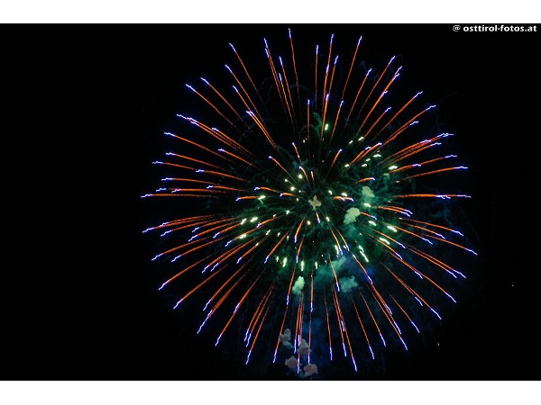 Bild 4 von Red Sky Fireworks