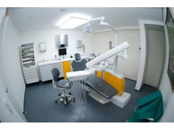 Bild 3 von Dr. med. dent. Tautschnig Wolfgang
