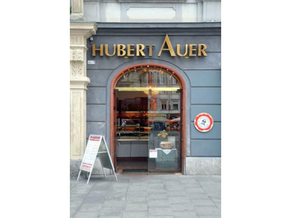 Bild 1 von Hubert Auer Betriebsgesellschaft mbH & Co KG