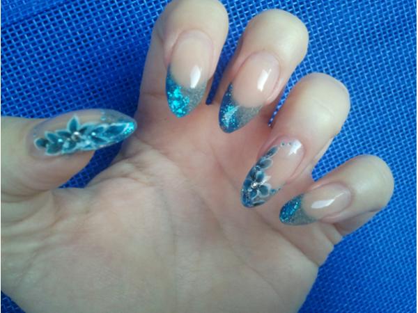 Bild 9 von S. BEAUTY LOUNGE Silvia Schaumlechner - Nagelstudio - Permanent Make Up - Tattoo