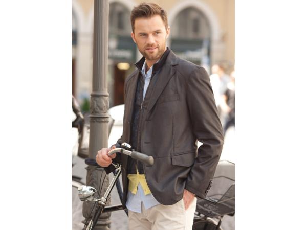 Bild 3 von Gnädig Michael - Pelz- und Ledermodelle