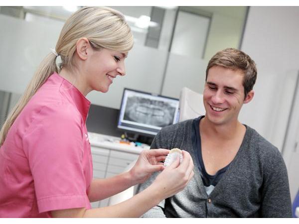 Bild 19 von Zahnmedizinisches Institut Dr. Huemer GmbH