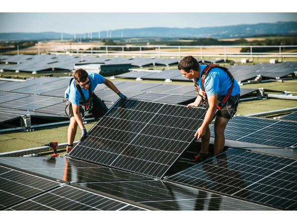 Bild 32 von Nikko Photovoltaik GmbH