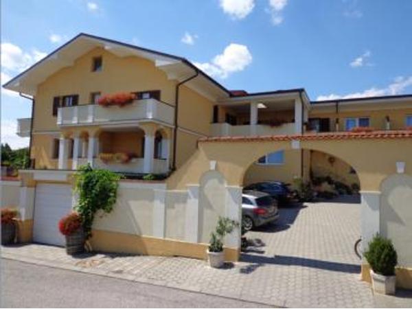 Bild 1 von Haus Martin *** - Weingut Schneeberger