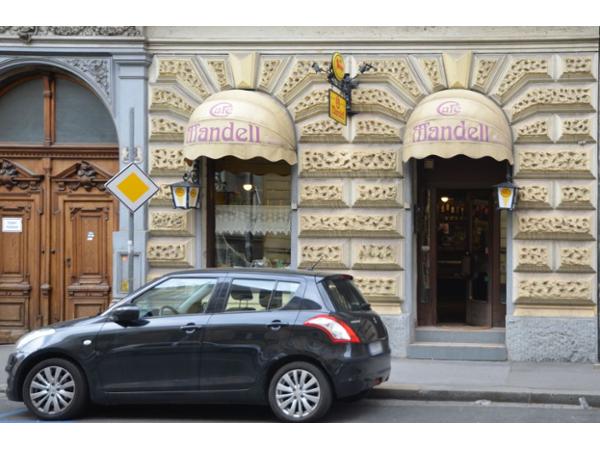 Bild 1 von Cafe Mandell