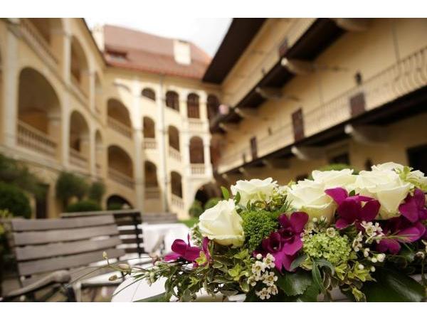 Bild 3 von Hotel Schloss Obermayerhofen
