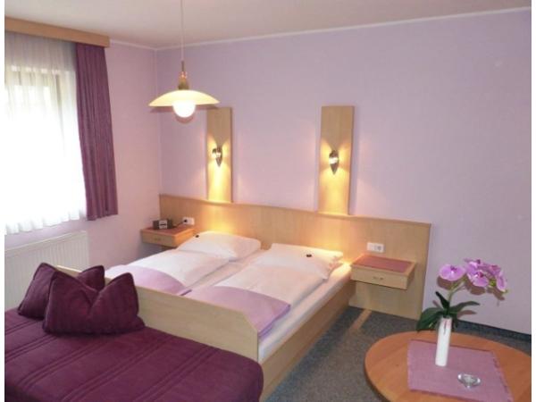 Bild 4 von Rooms 73 - Ihn. Helga Bartos