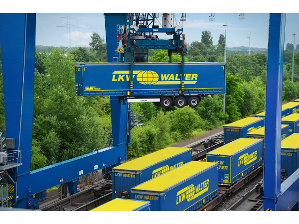 Bild 4 von LKW WALTER Internationale Transportorganisation AG