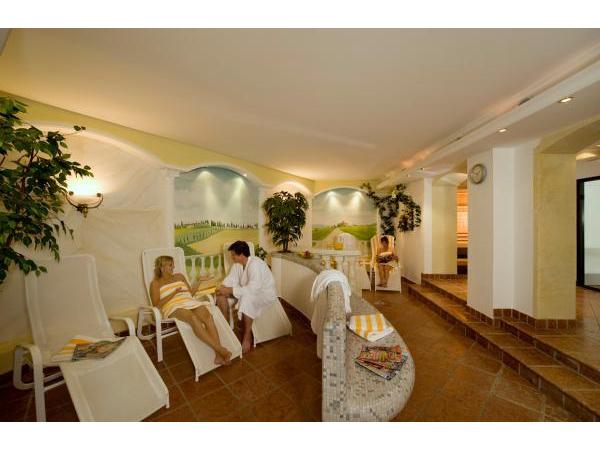 Bild 8 von Hotel Garni Alpenland - Klaus Kammerlander Gesellschaft m.b.H. & Co. KG