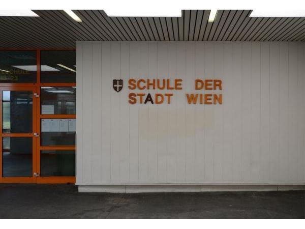 Bild 1 von Volkshochschule BG Alt Erlaa