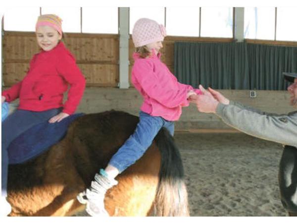 Bild 1 von Verein für Therapeutisches Reiten