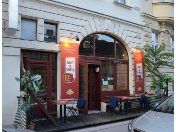 Bild 1 von Cafe Brot und Spiele