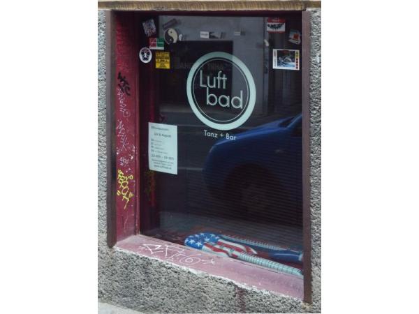 Bild 1 von LUFTBAD