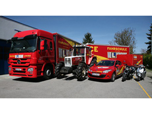 Bild 1 von Fahrschule Wolkersdorf Ing. Alexandra Weitgasser