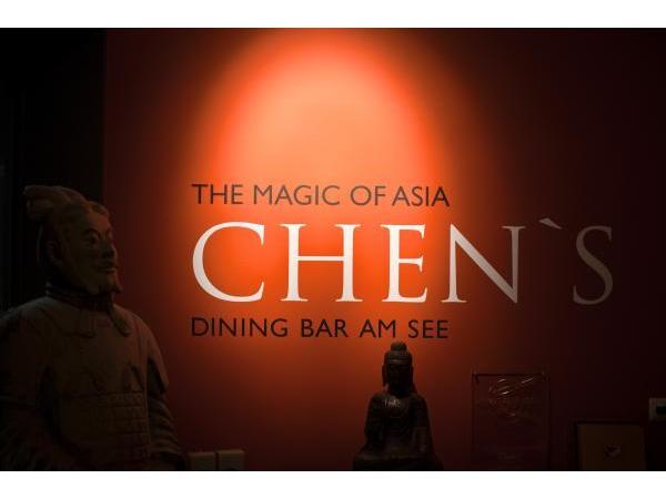 Bild 2 von Chen's Dining Bar