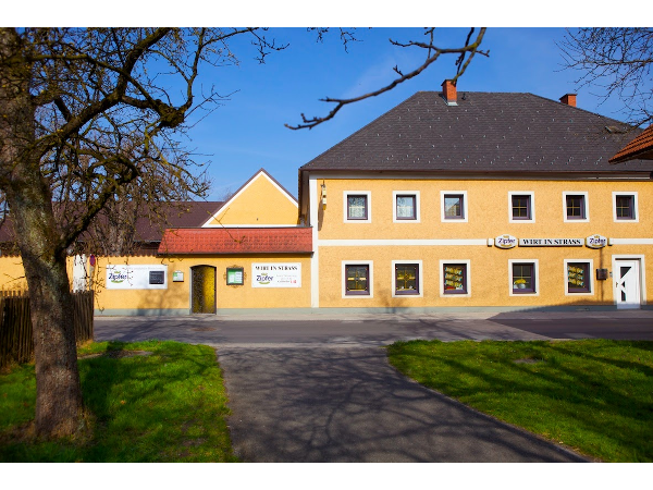 Bild 1 von Gasthaus Wirt in Straß