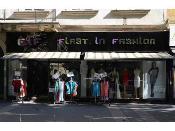 Bild 1 von First in Fashion