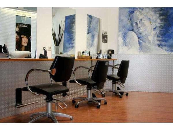 Bild 4 von Haarstudio Edina