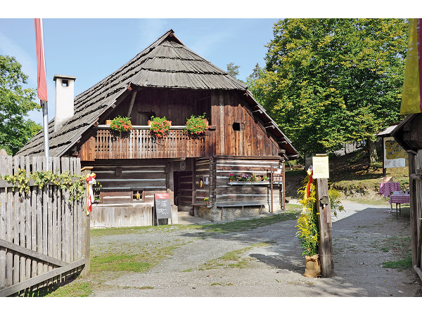 Bild 1 von Kärntner Freilichtmuseum Maria Saal